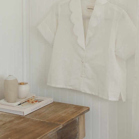 Women's Scalloped Collar Button-Down Shirt in White - Picture 2 of 11